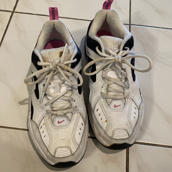 Nike Women's White and Pink Sneakers - Picture 2 of 5